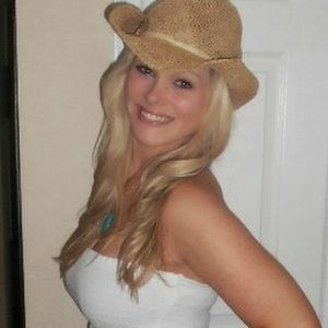 Meet your Posher, Brittney